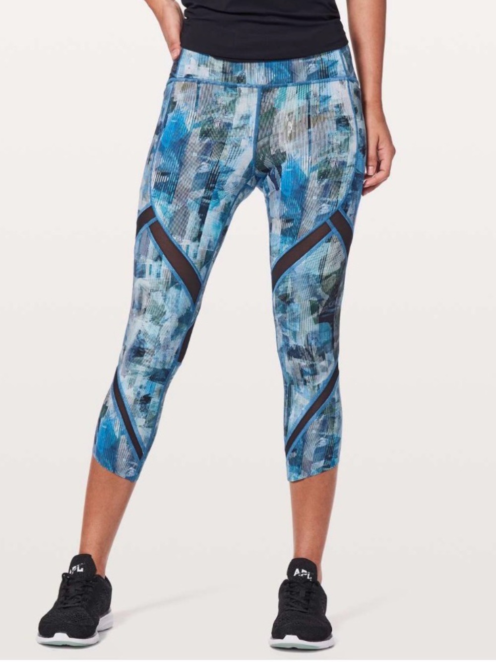 Lululemon On Pace Crop 21" with mesh panels